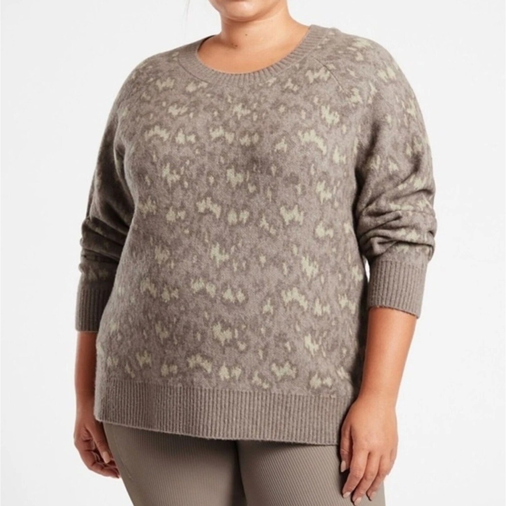 Athleta Hawthorn Textured Crew Sweater 2X Sahara Grey Animal Print Merino Wool